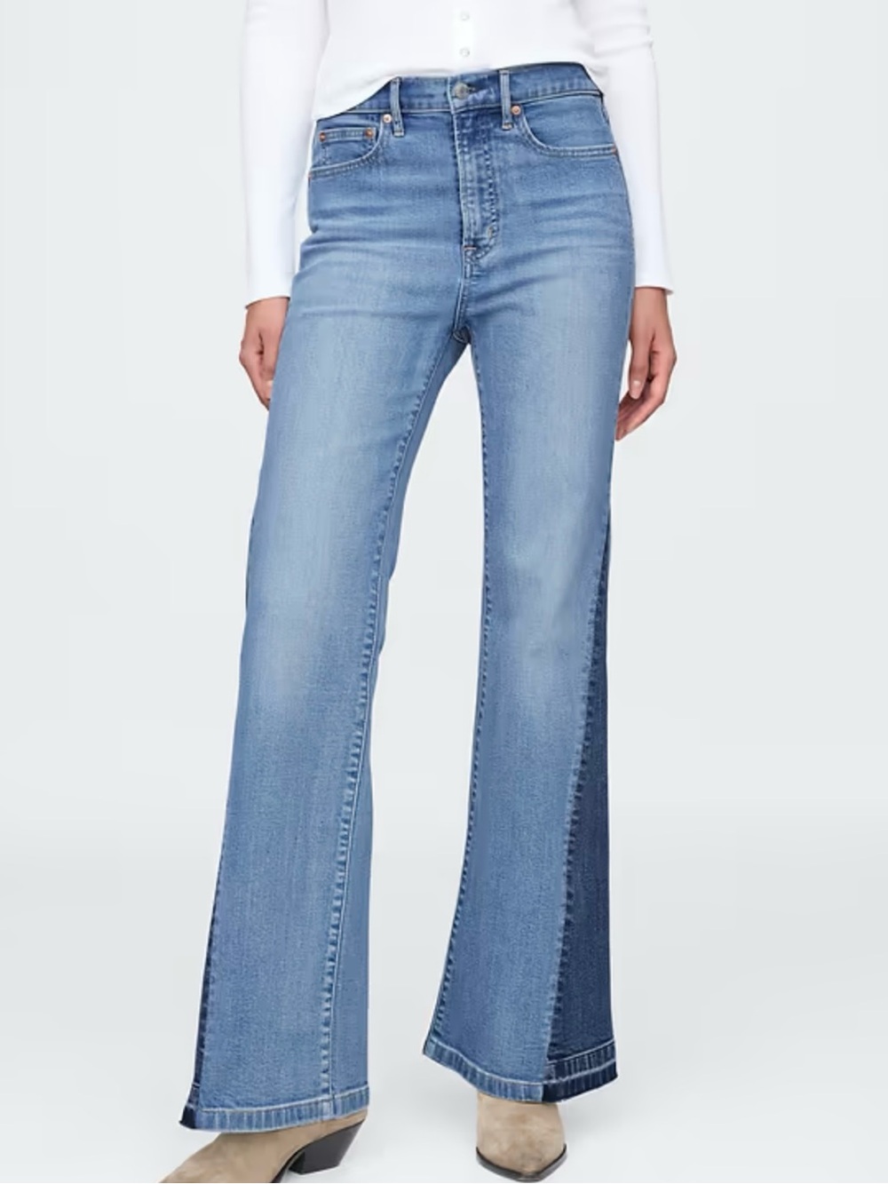 GAP 70s High Rise Flare Jeans Size 26R Light Wash